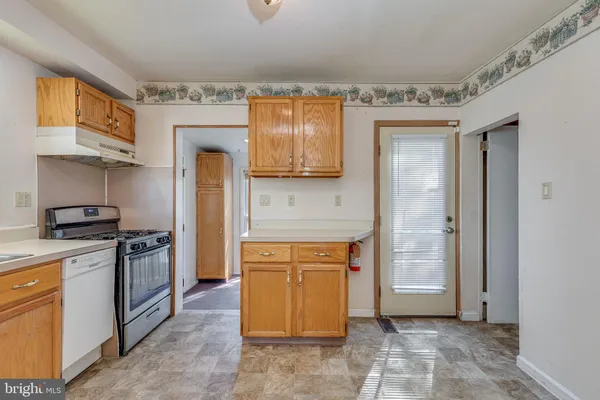 $315,000 | 427 Buttonwood Street, Delanco, NJ 08075