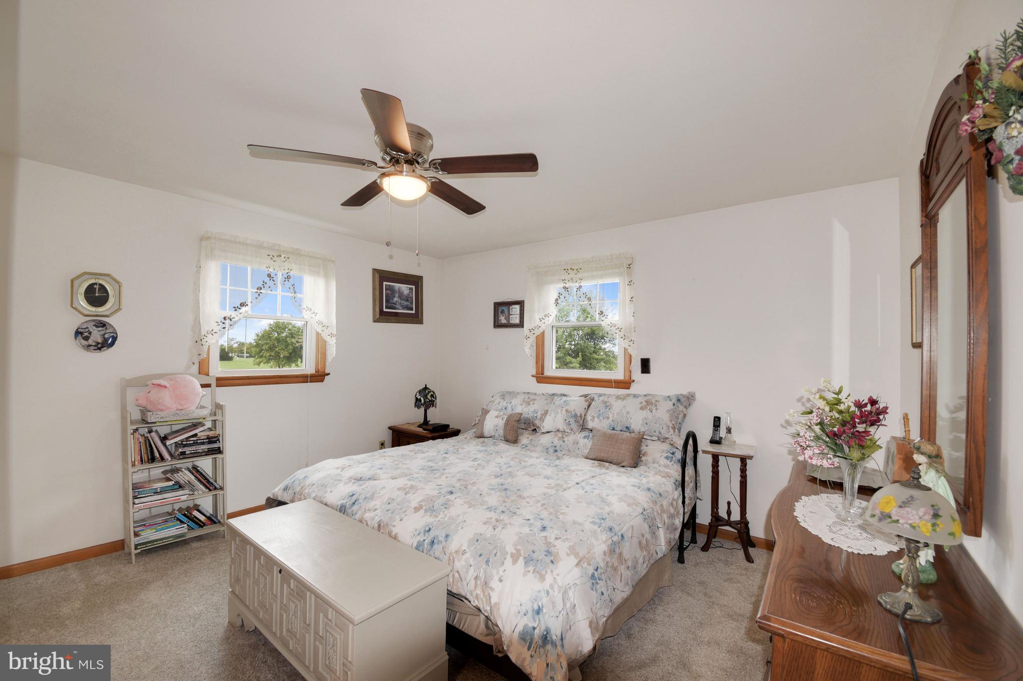 27 Longview Road Seven Valleys, PA 17360 - Photo 11 of 28 Primary Bedroom