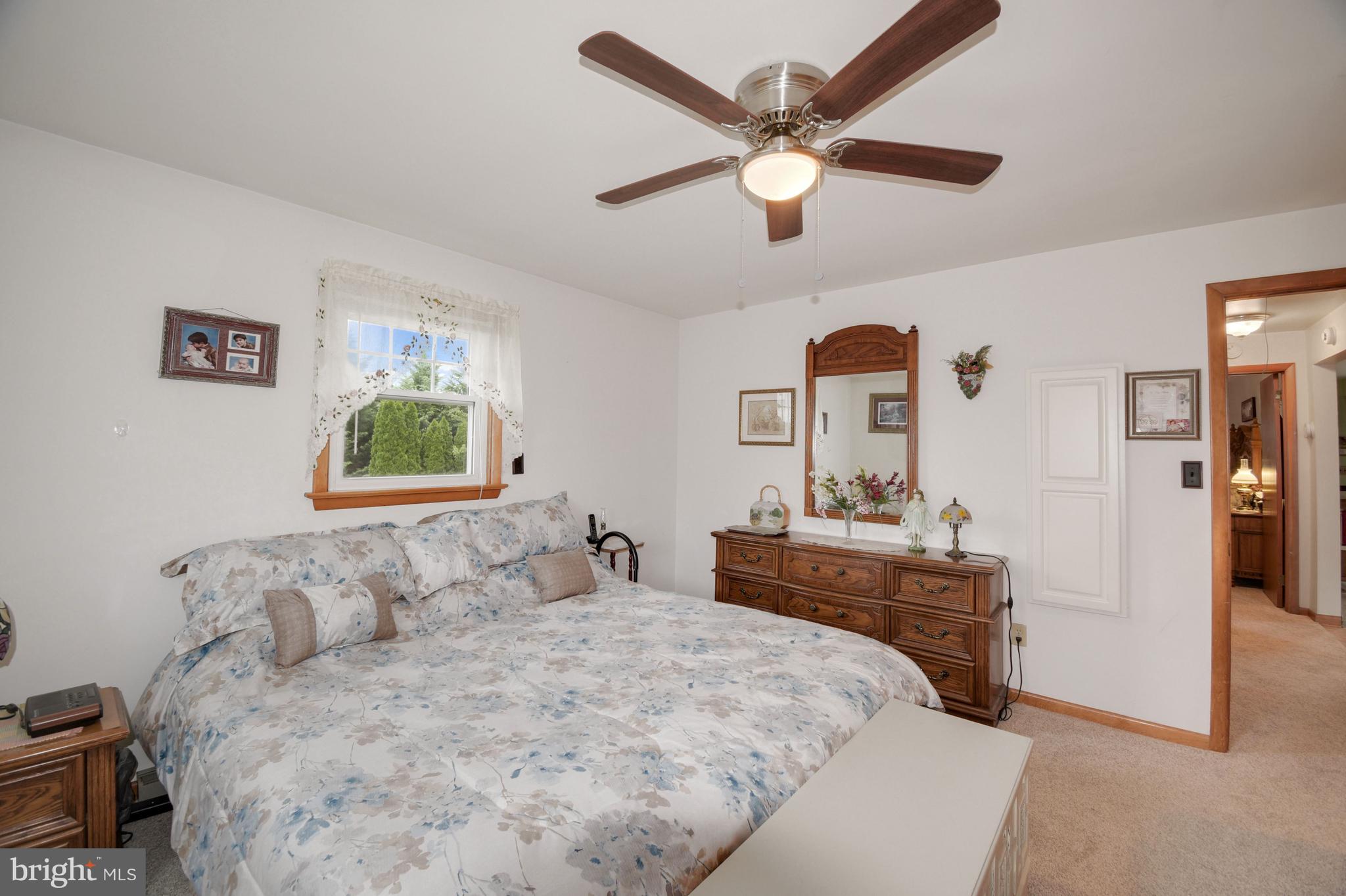 27 Longview Road Seven Valleys, PA 17360 - Photo 12 of 28 Primary Bedroom