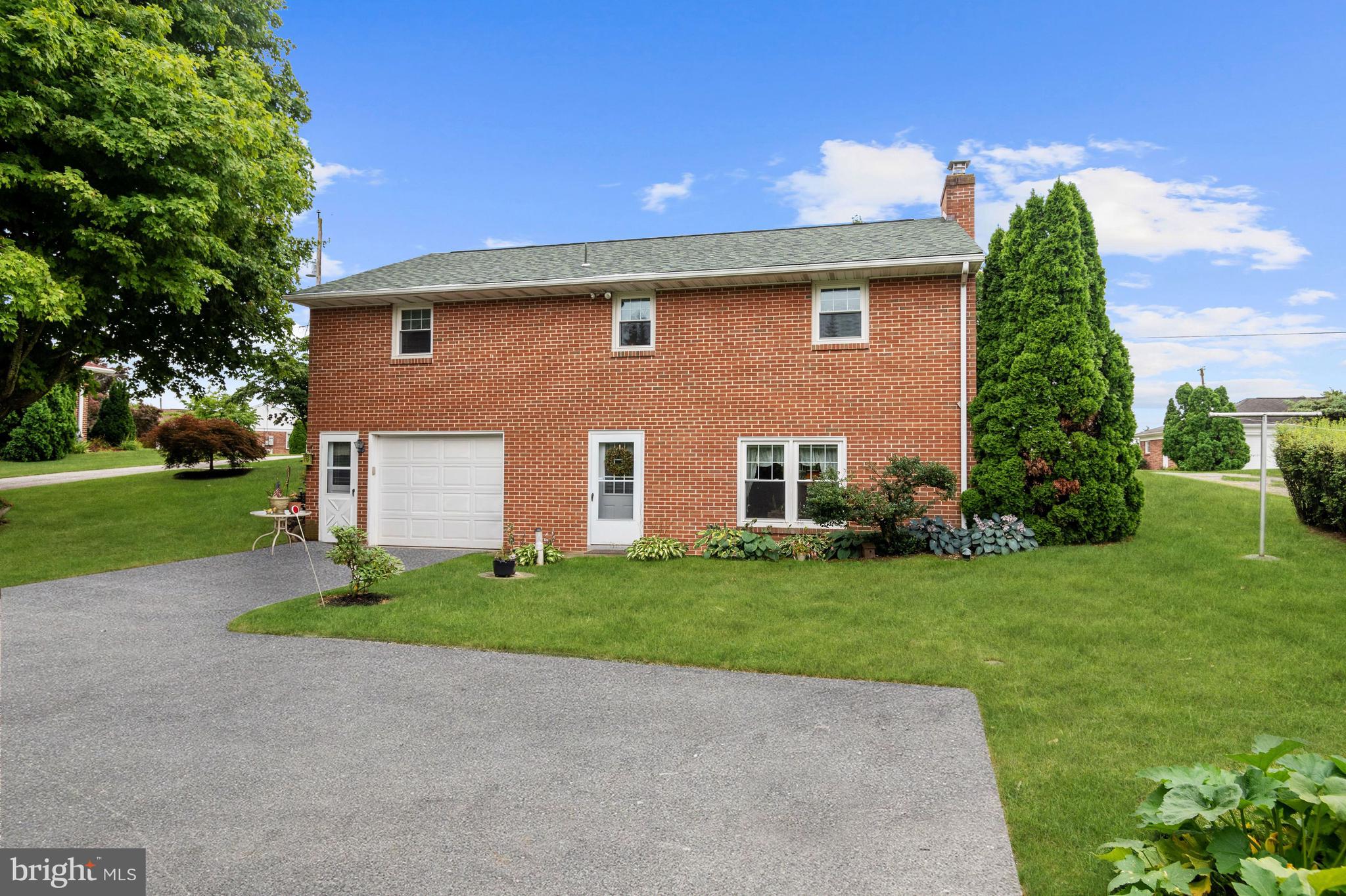 27 Longview Road Seven Valleys, PA 17360 - Photo 23 of 28 Exterior
