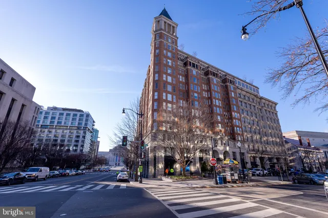 $2,000 | 601 Pennsylvania Avenue Northwest, Unit 201, Washington, DC 20004