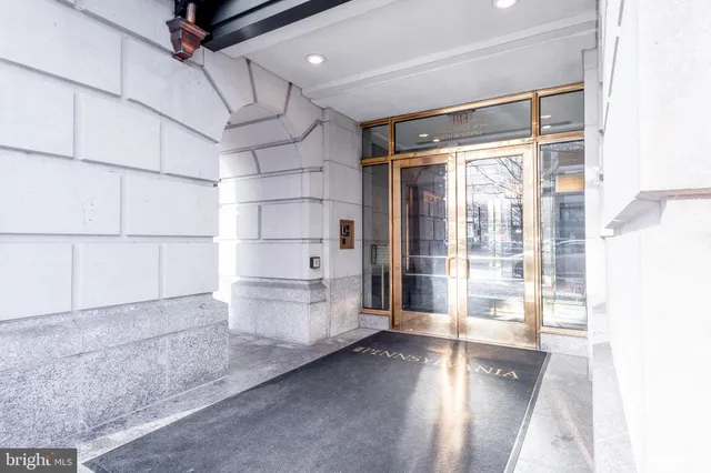 $2,000 | 601 Pennsylvania Avenue Northwest, Unit 201, Washington, DC 20004