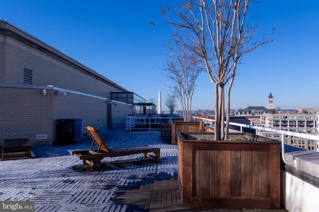 $2,000 | 601 Pennsylvania Avenue Northwest, Unit 201, Washington, DC 20004