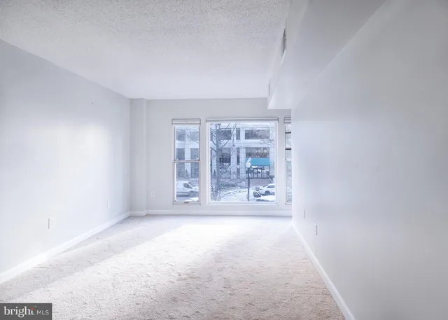 $2,000 | 601 Pennsylvania Avenue Northwest, Unit 201, Washington, DC 20004