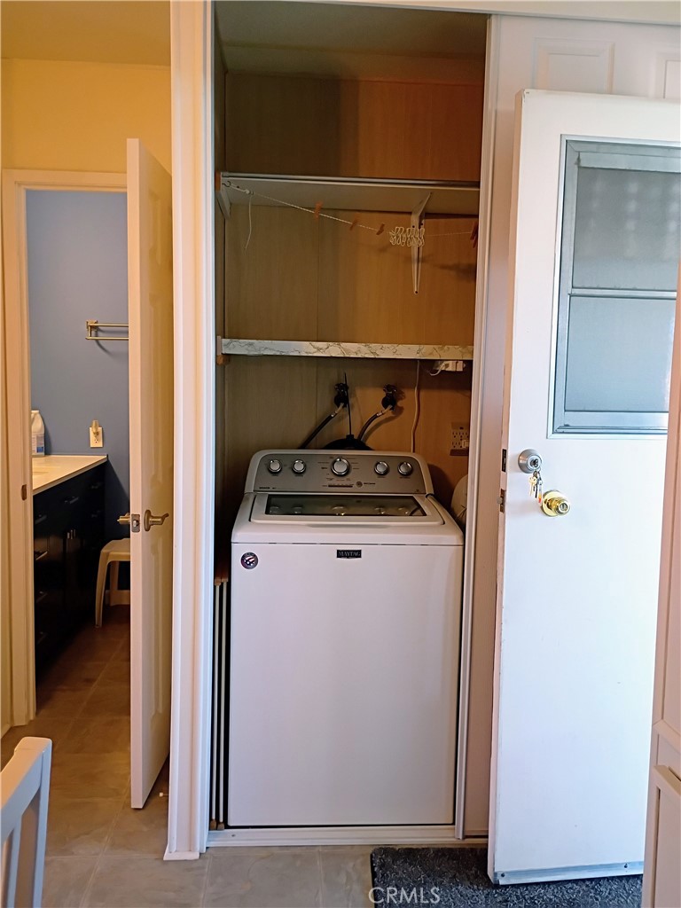 17640 Corkill Road, Unit 66 Desert Hot Springs, CA 92241 - Photo 19 of 45 Washer & dryer