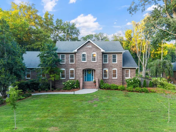 $739,900 | 124 Laural Hill Drive, Smyrna, TN 37167