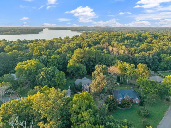 $739,900 | 124 Laural Hill Drive, Smyrna, TN 37167