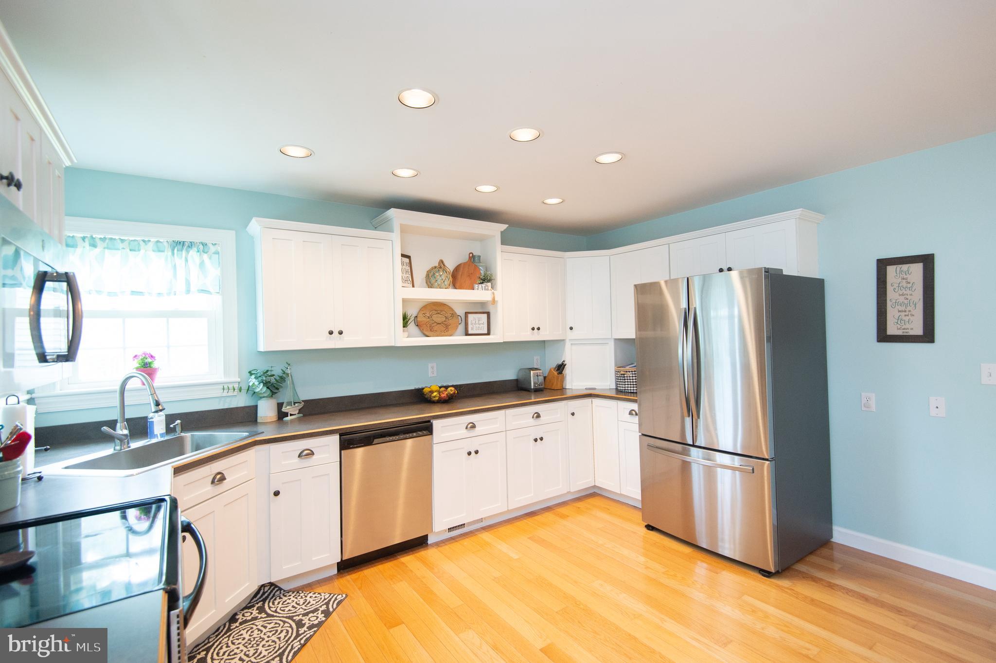 10 Shawnee Road Cambridge, MD 21613 - Photo 18 of 72 Recessed lights & stainless appliances in kitchen