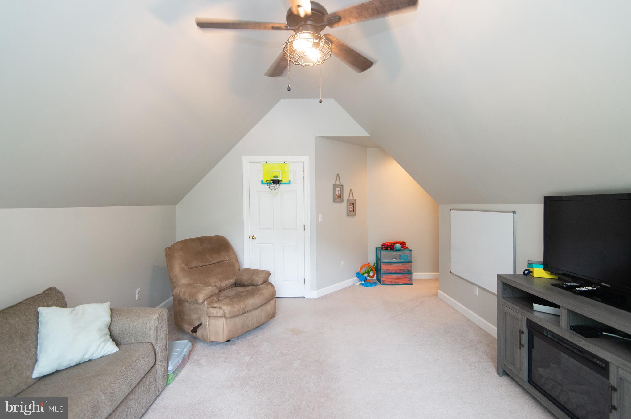10 Shawnee Road Cambridge, MD 21613 - Photo 49 of 72 4th BR provides space for a multitude of uses