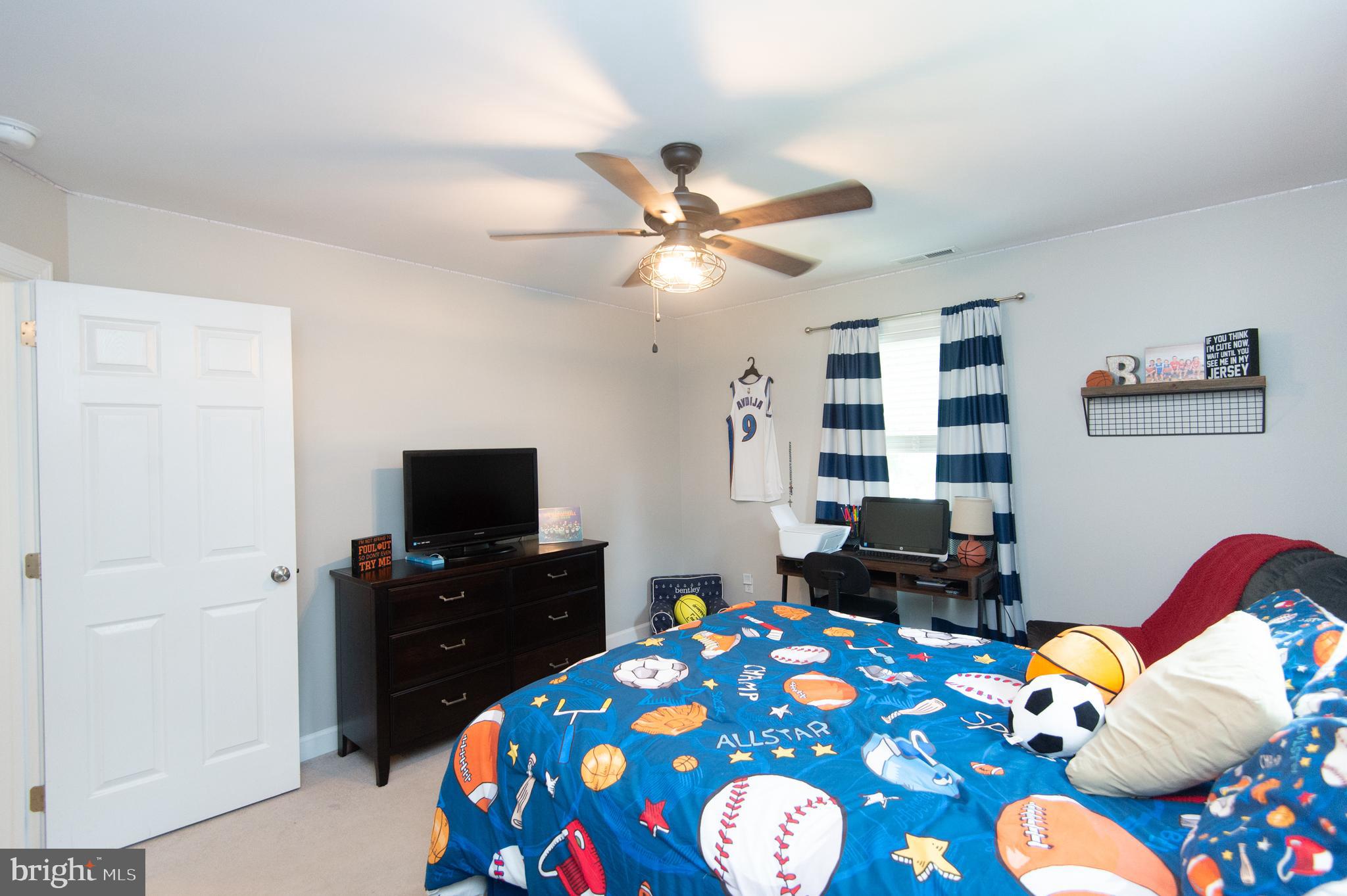 10 Shawnee Road Cambridge, MD 21613 - Photo 51 of 72 2nd BR has ceiling fan and large closet