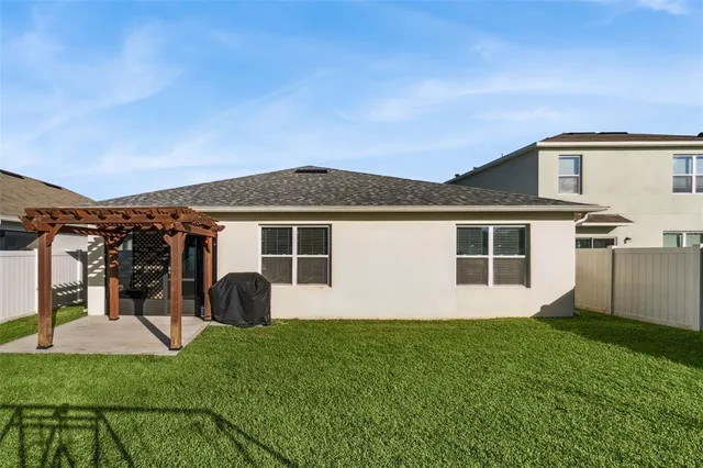 front view of house with a yard