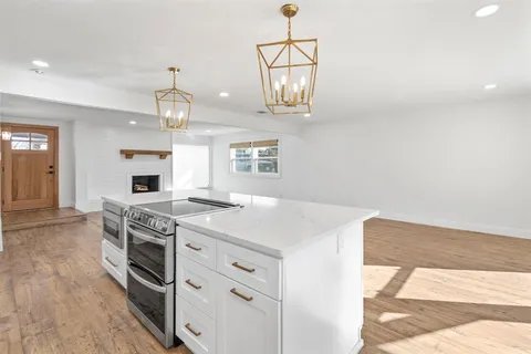 $525,000 | 915 Waterview Circle, Richardson, TX 75080