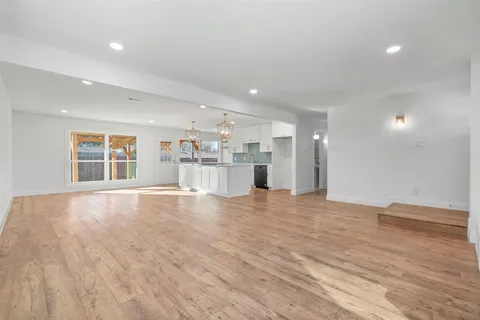 $525,000 | 915 Waterview Circle, Richardson, TX 75080