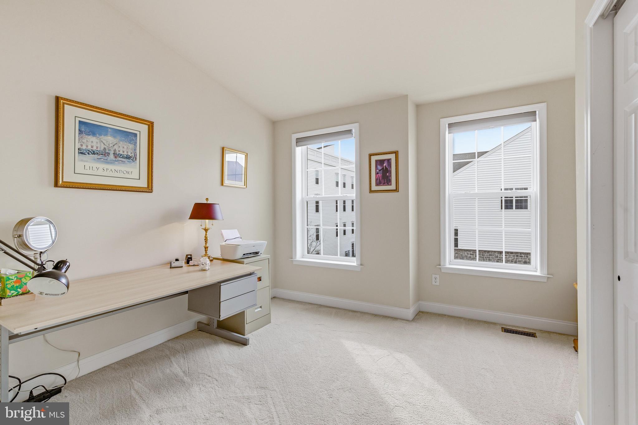 309 Corvus Circle Springfield, PA 19064 - Photo 21 of 34 a living room with furniture and window