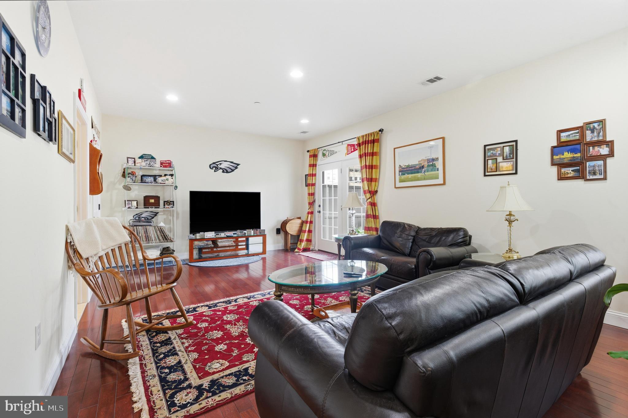 309 Corvus Circle Springfield, PA 19064 - Photo 22 of 34 a living room with furniture and a flat screen tv