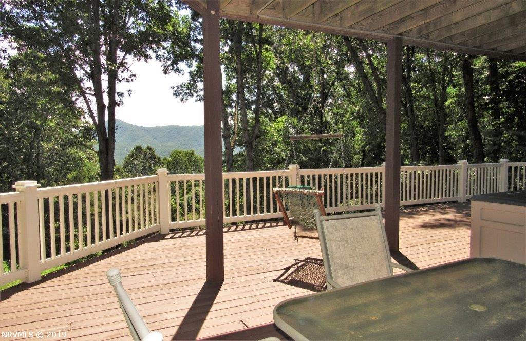1450 Falcon Ridge Road Blacksburg, VA 24060 - Photo 7 of 66 Gallery Image 7