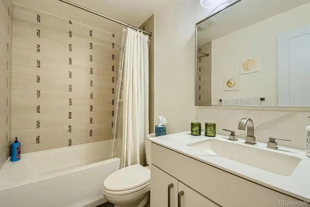 $3,950 | 645 South Glencoe Street, Denver, CO 80246