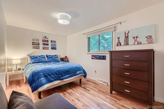 $3,950 | 645 South Glencoe Street, Denver, CO 80246