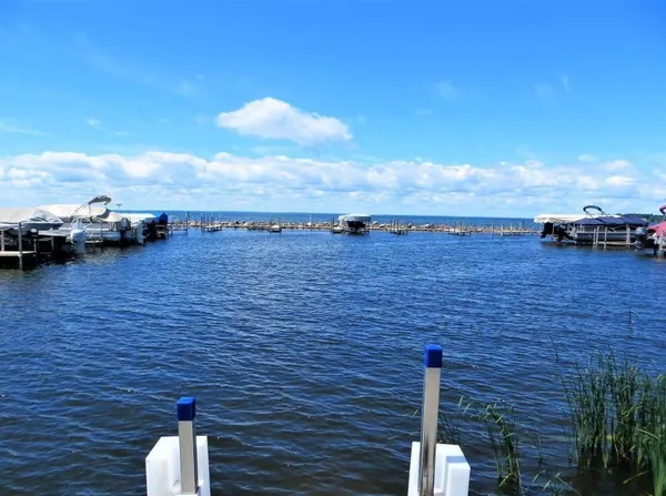 $69,900 | 46019 State Highway 47, Unit 46, Isle, MN 56342