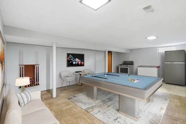 $375,000 | 510 South Chase Avenue, Lombard, IL 60148