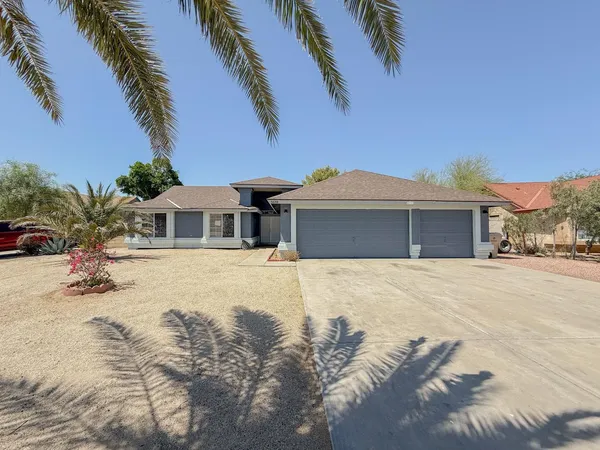 $2,395 | 5678 North 78th Avenue, Glendale, AZ 85303