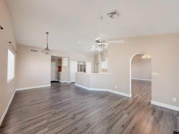$2,395 | 5678 North 78th Avenue, Glendale, AZ 85303