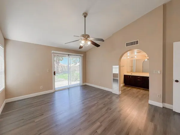 $2,395 | 5678 North 78th Avenue, Glendale, AZ 85303