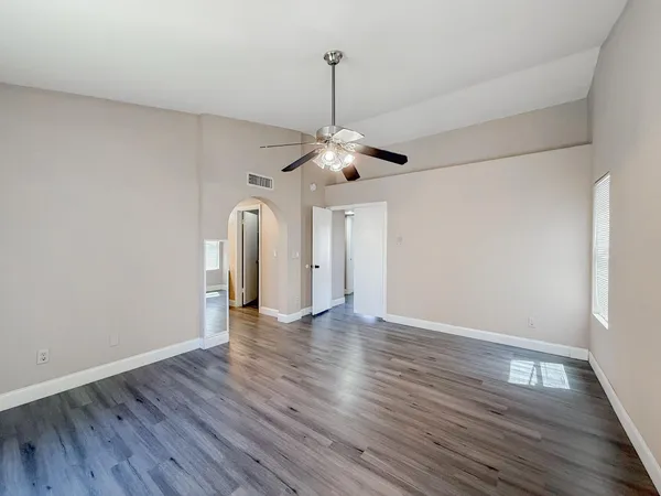 $2,395 | 5678 North 78th Avenue, Glendale, AZ 85303