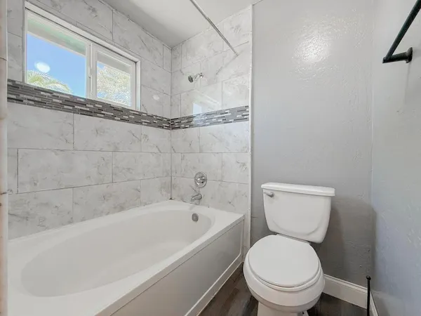 $2,395 | 5678 North 78th Avenue, Glendale, AZ 85303