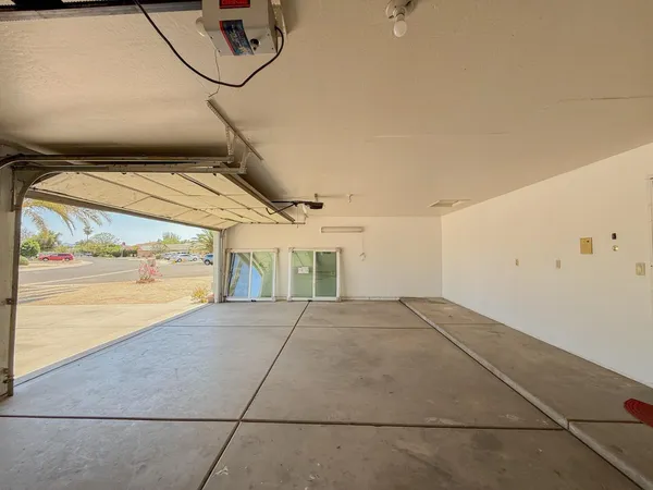 $2,395 | 5678 North 78th Avenue, Glendale, AZ 85303