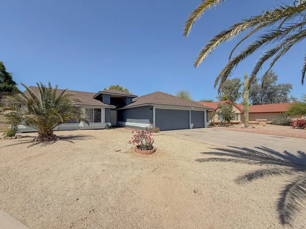 $2,395 | 5678 North 78th Avenue, Glendale, AZ 85303