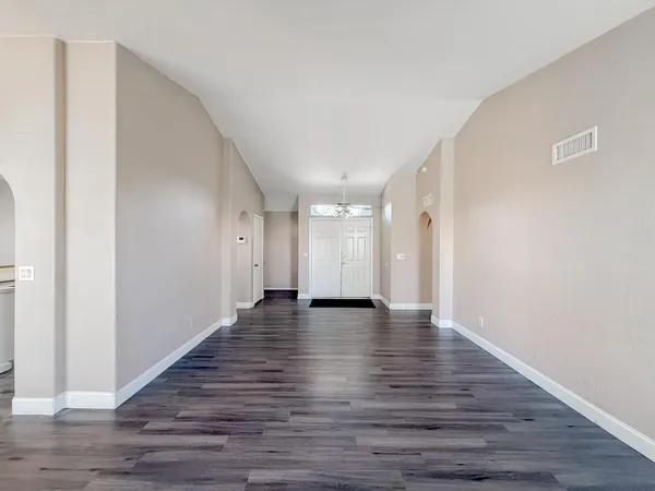 $2,395 | 5678 North 78th Avenue, Glendale, AZ 85303