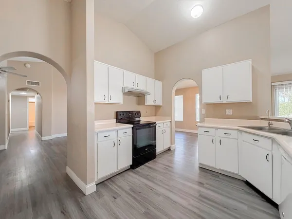 $2,395 | 5678 North 78th Avenue, Glendale, AZ 85303