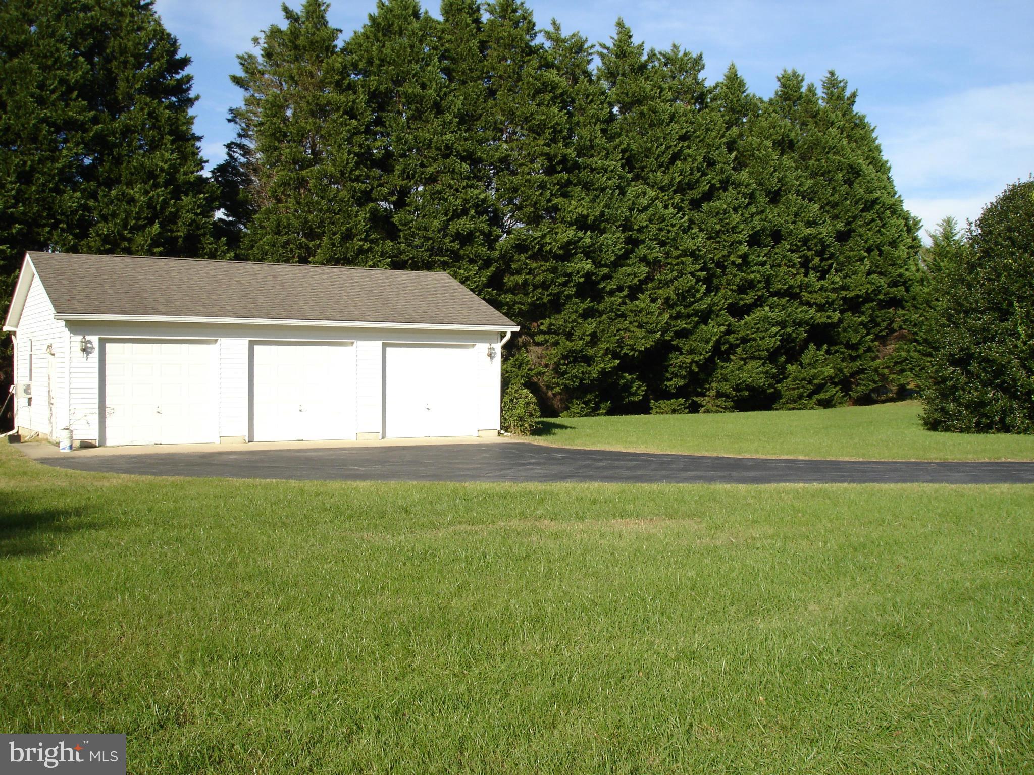 3350 Deep Landing Road Huntingtown, MD 20639 - Photo 28 of 30 Exterior (General)
