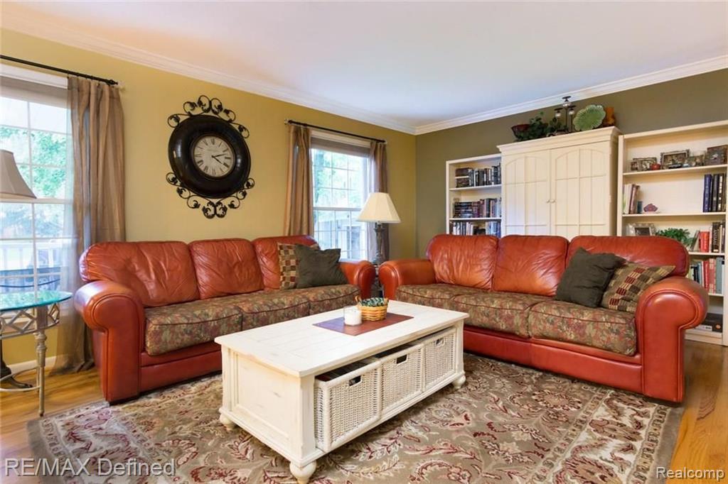 1645 Yale Court Rochester Hills, MI 48309 - Photo 9 of 38