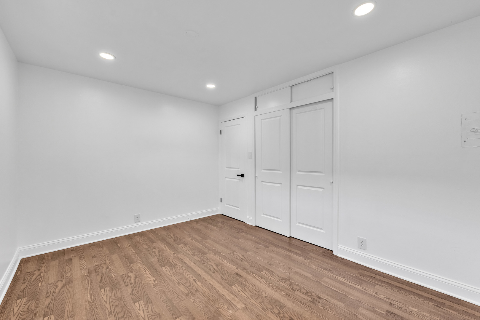 7817 South Kenton Avenue Chicago, IL 60652 - Photo 16 of 29 a view of an empty room