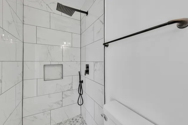 $324,900 | 7817 South Kenton Avenue, Chicago, IL 60652