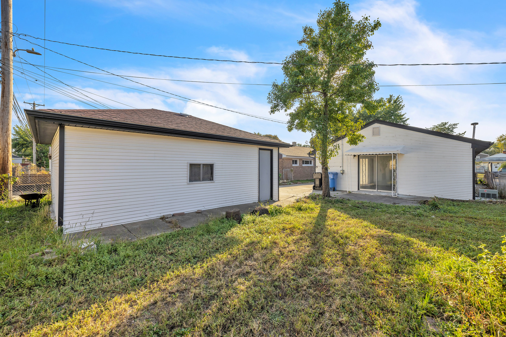 7817 South Kenton Avenue Chicago, IL 60652 - Photo 24 of 29 a view of backyard of house