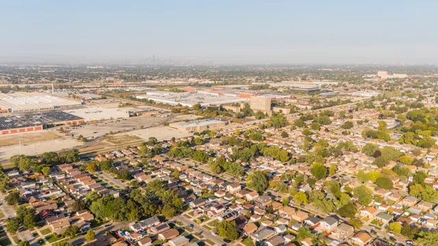 $324,900 | 7817 South Kenton Avenue, Chicago, IL 60652