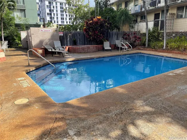 $2,800 | 2724 Kahoaloha Lane, Unit 1801, Honolulu, HI 96826