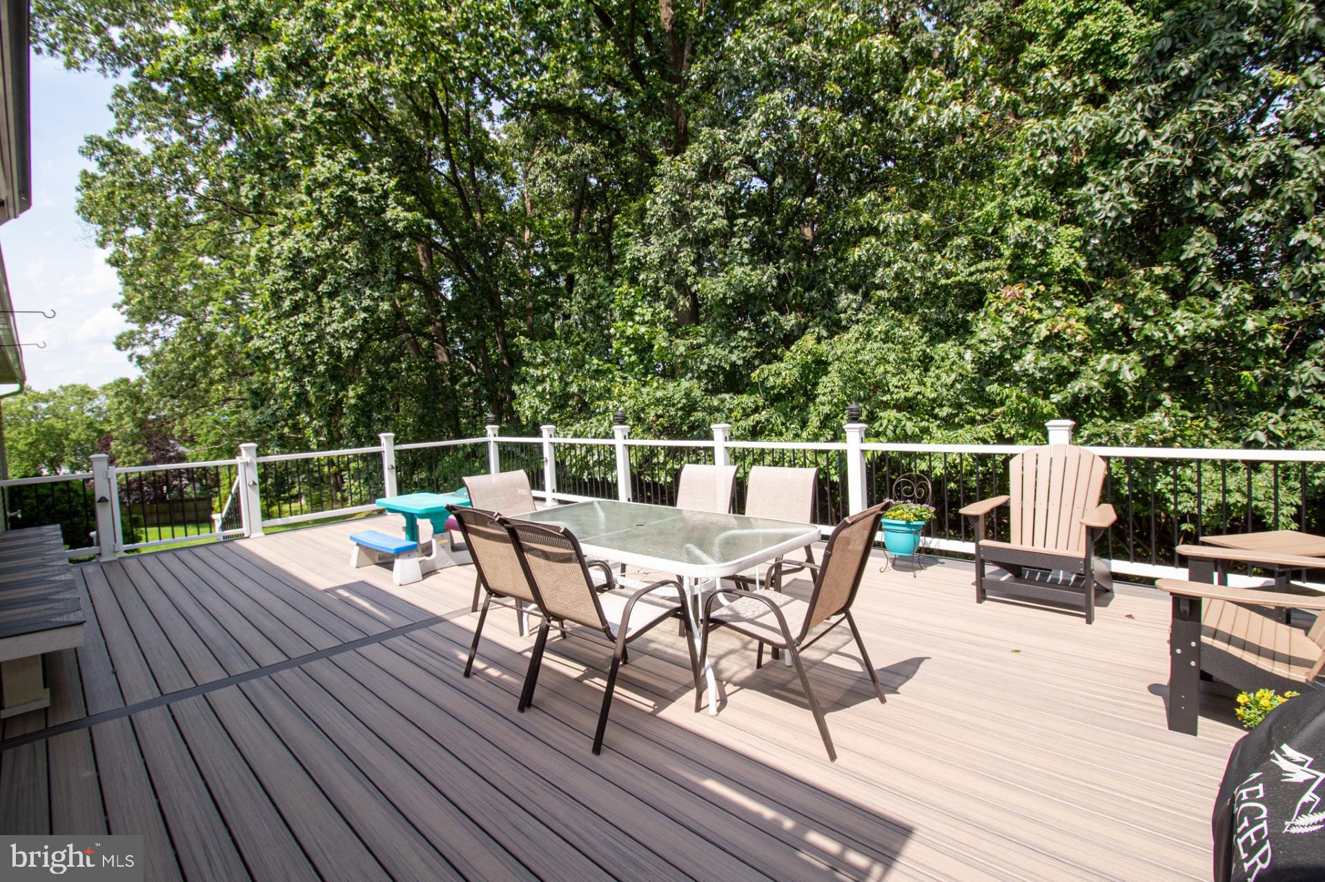 2707 Beacon Drive Sinking Spring, PA 19608 - Photo 9 of 35