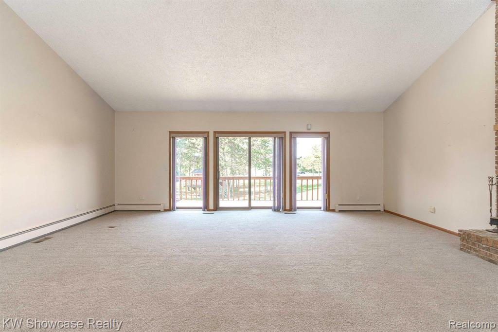 6575 Ridgewood Road Clarkston, MI 48346 - Photo 15 of 58