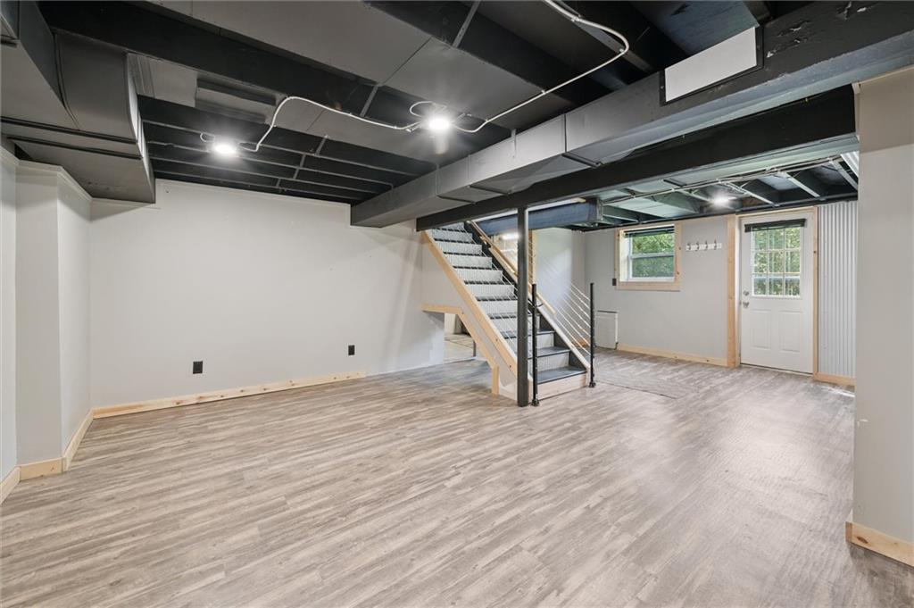 2521 Hopkins Church Road Sewickley, PA 15143 - Photo 20 of 34 a view of an empty room