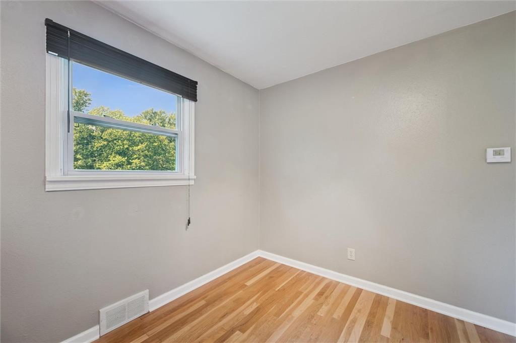 2521 Hopkins Church Road Sewickley, PA 15143 - Photo 9 of 34 a view of room with window