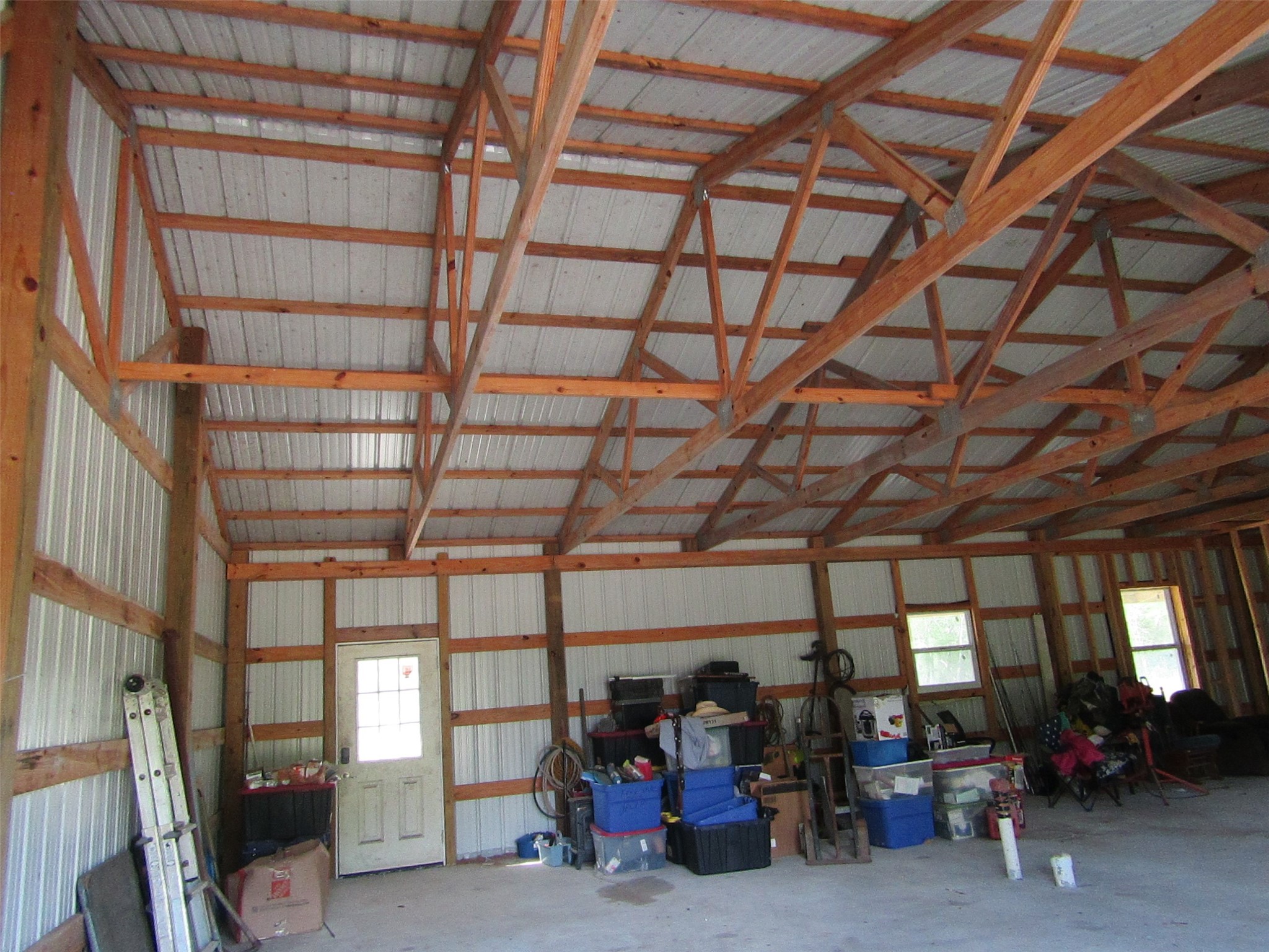 7072 County Road 3 Sweeny, TX 77480 - Photo 9 of 23 a view of a room with gym equipment