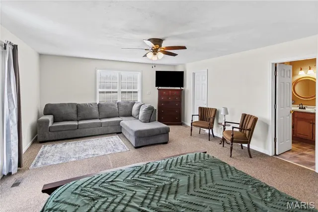 $179,000 | 102 Mary Street, Hardin, IL 62047