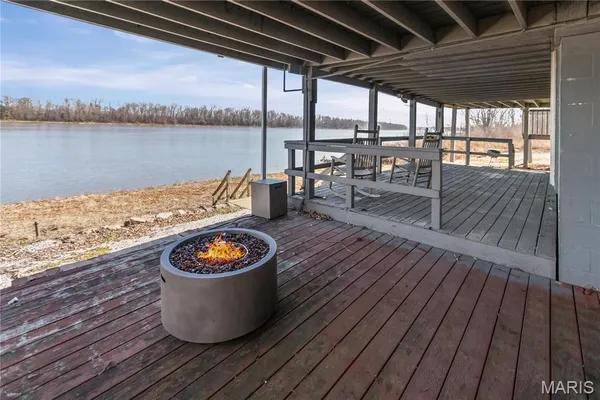 $177,000 | 102 Mary Street, Hardin, IL 62047