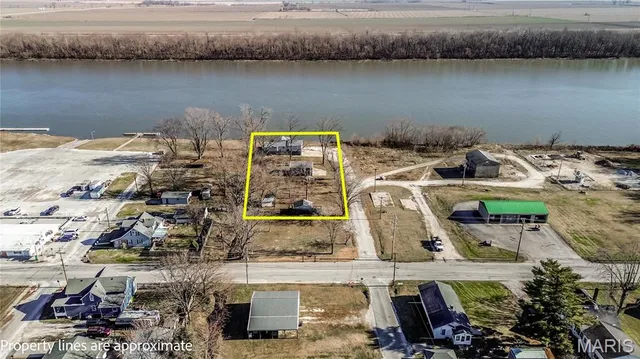 $179,000 | 102 Mary Street, Hardin, IL 62047