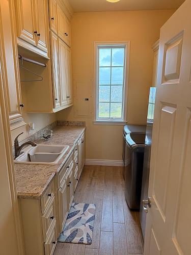 235 Tuna Run Freeport, TX 77541 - Photo 6 of 31