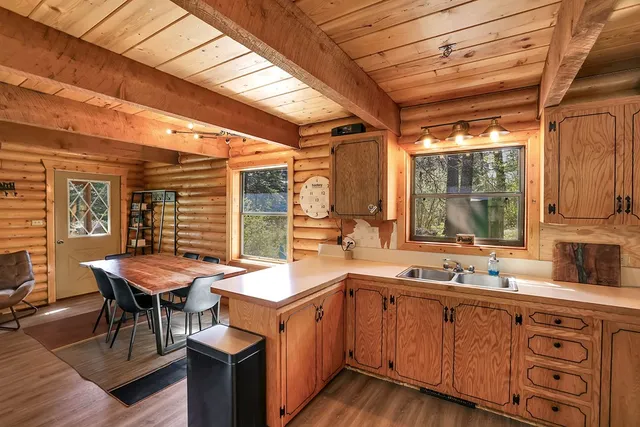 $499,900 | 1221 Fox Road, Cascade, ID 83611